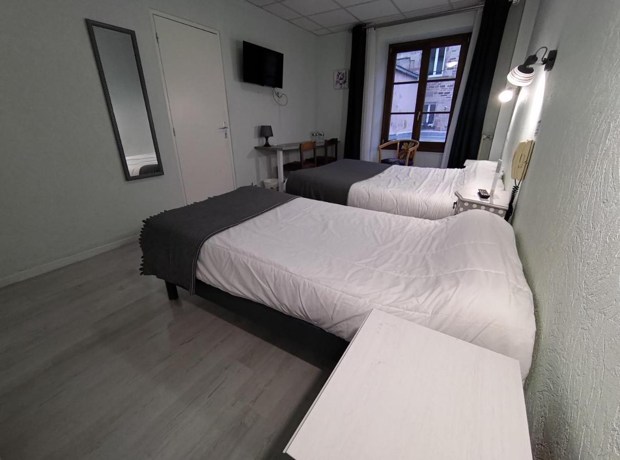 Hotel Du Lion Vert Luxeuil-les-Bains Buitenkant foto
