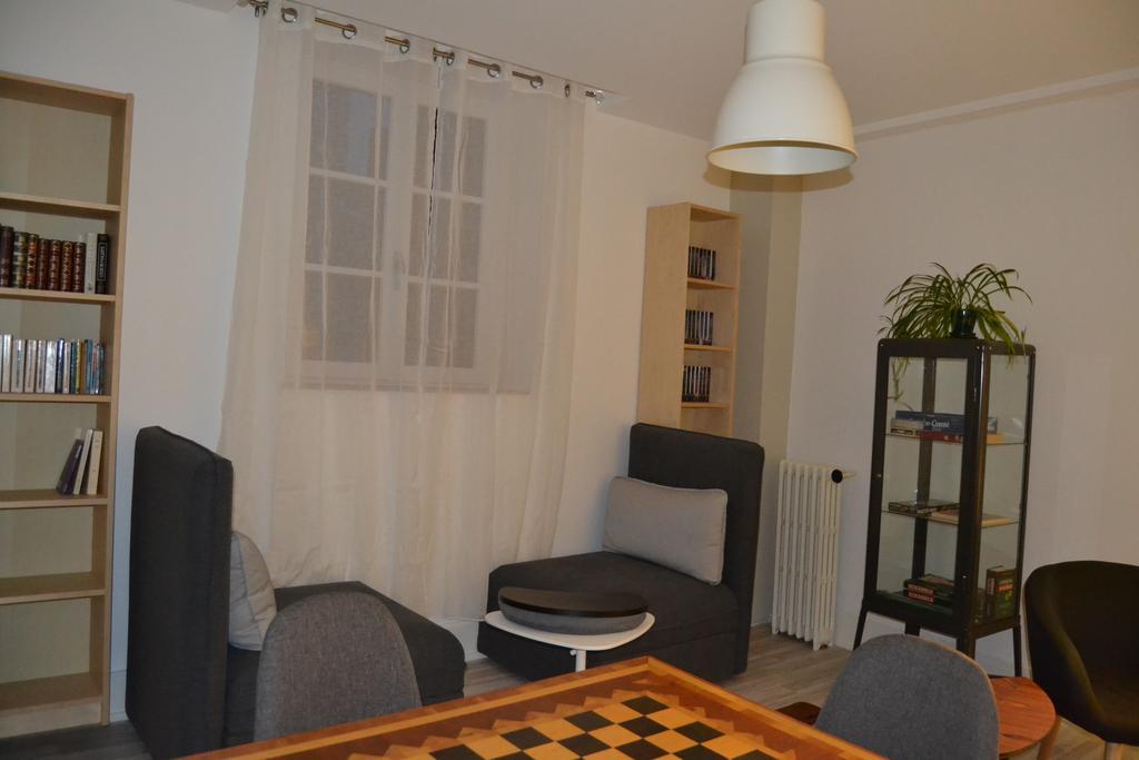 Hotel Du Lion Vert Luxeuil-les-Bains Buitenkant foto
